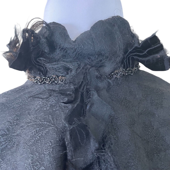 Victorian Edwardian Black Brocade Beaded Feather Cape - Picture 4 of 12